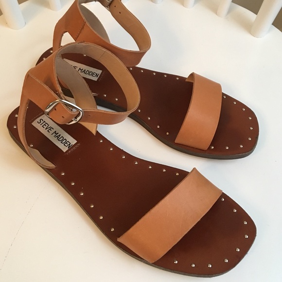 steve madden cognac sandals